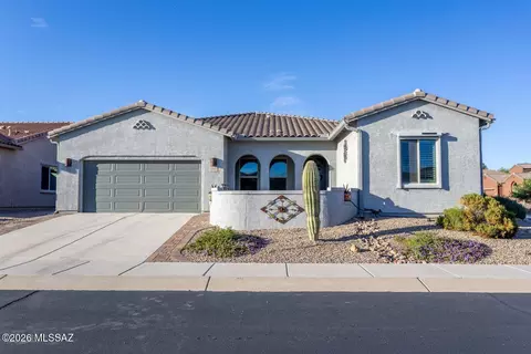 2484 W Music Mountains Dr, Green Valley, AZ 85622