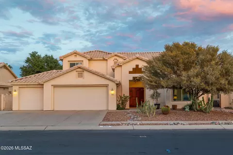 8350 N Westcliff Dr, Tucson, AZ 85743