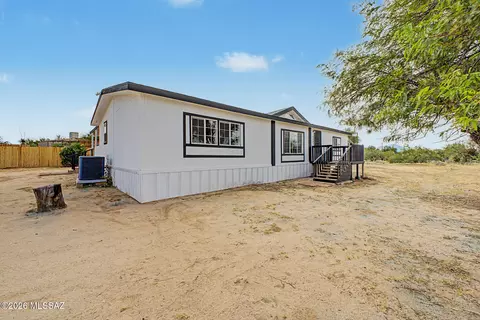 14843 W Hayloft Trl, Tucson, AZ 85736