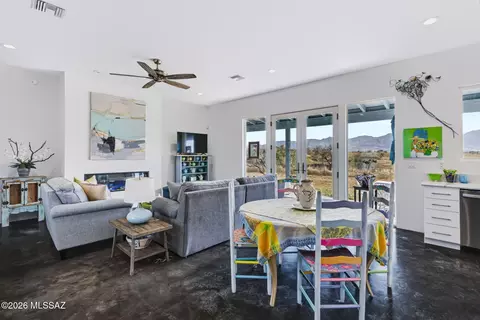 Dining - 23 Baca Corte, Patagonia, AZ 85624 photo 1 of 2