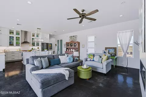 Living - 23 Baca Corte, Patagonia, AZ 85624 photo 2 of 5