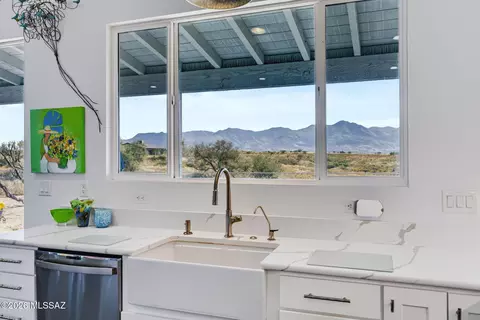 Kitchen - 23 Baca Corte, Patagonia, AZ 85624 photo 3 of 8