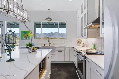 Kitchen - 23 Baca Corte, Patagonia, AZ 85624 photo 5 of 8
