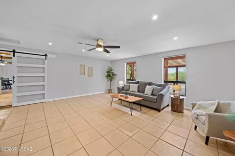 Living - 10231 E Discovery Dr, Tucson, AZ 85748 photo 5 of 5
