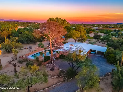 8440 N Romero Ave, Tucson, AZ 85704