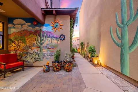 Exterior - 202 E Croydon Park Rd, Tucson, AZ 85704 photo 9 of 15