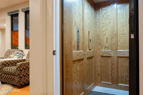 Entry Way - 202 E Croydon Park Rd, Tucson, AZ 85704 photo 2 of 2