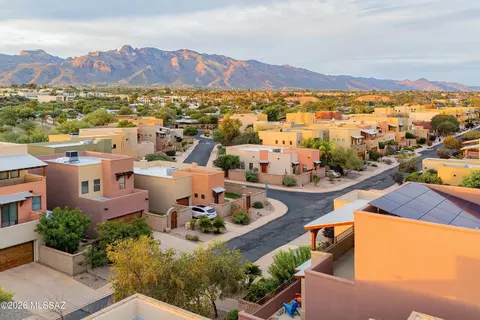 View/Area - 202 E Croydon Park Rd, Tucson, AZ 85704 photo 1 of 5