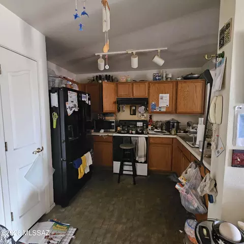 2557 E Cambridge Ring Dr, Tucson, AZ 85706 photo 3