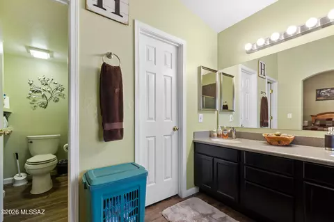 Bath - 7548 S Samandari Ct, Tucson, AZ 85747 photo 4 of 5