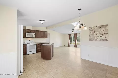 Dining - 3610 E Pinal St, Tucson, AZ 85739 photo 1 of 1