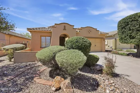 13497 N Garlenda Way, Oro Valley, AZ 85737