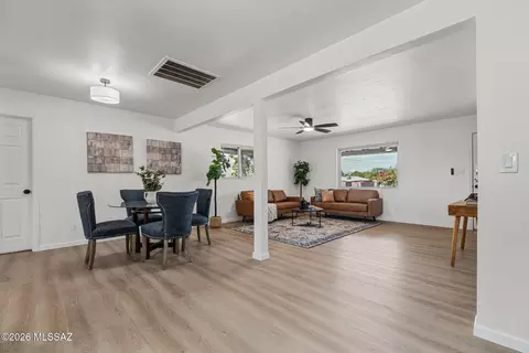 Dining - 6702 E Koralee St, Tucson, AZ 85710 photo 1 of 3