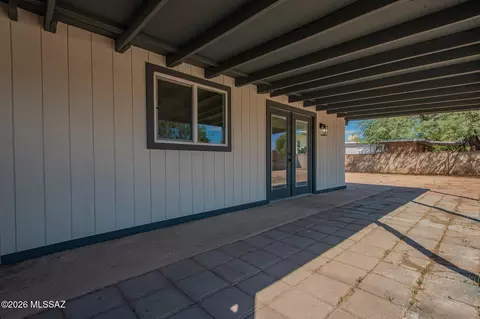 Exterior - 6702 E Koralee St, Tucson, AZ 85710 photo 4 of 9