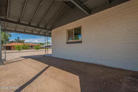 Exterior - 6702 E Koralee St, Tucson, AZ 85710 photo 2 of 9