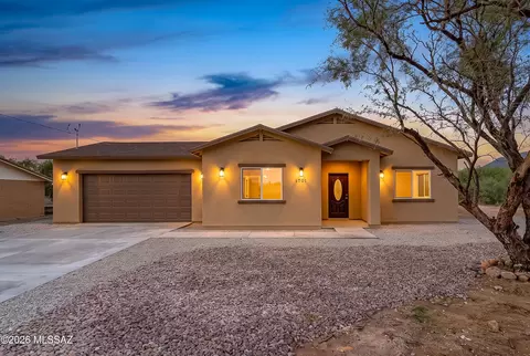 1701 Camino Jalisco, Rio Rico, AZ 85648
