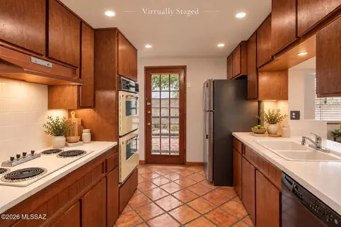 Kitchen - 5850 E 3rd St, Tucson, AZ 85711 photo 6 of 6