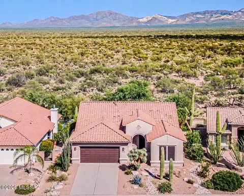 972 N Rams Head Rd, Green Valley, AZ 85614