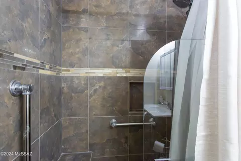 Bath - 6730 E Hawk Dr, Tucson, AZ 85730 photo 2 of 6