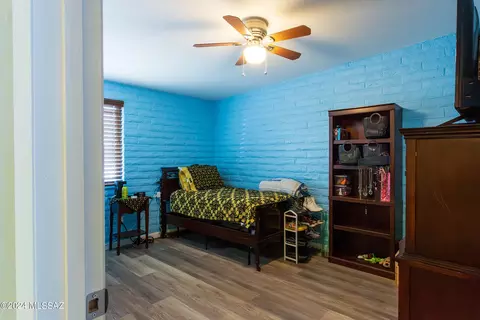 Bedroom - 6730 E Hawk Dr, Tucson, AZ 85730 photo 4 of 6