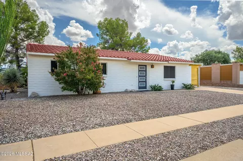 1541 S San Ray, Green Valley, AZ 85614