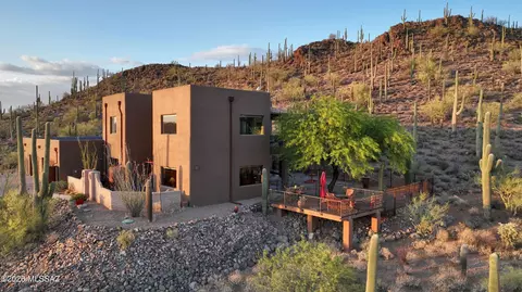 3700 N Avenue Dos Vistas, Tucson, AZ 85745