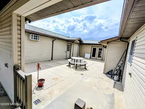 Exterior - 8050 E Dunn Ln, Pearce, AZ 85625 photo 5 of 6