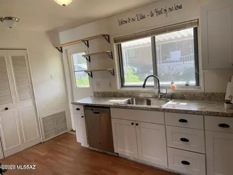 Kitchen - 505 E Hillcrest Dr, Benson, AZ 85602 photo 2 of 2