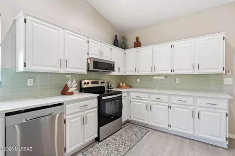 Kitchen - 64269 E Chippewa Ct, Tucson, AZ 85739 photo 1 of 4