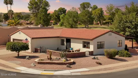 371 E Placita Idilio, Green Valley, AZ 85614