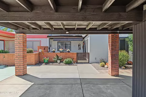 249 N Paseo De Los Conquistadores, Green Valley, AZ 85614