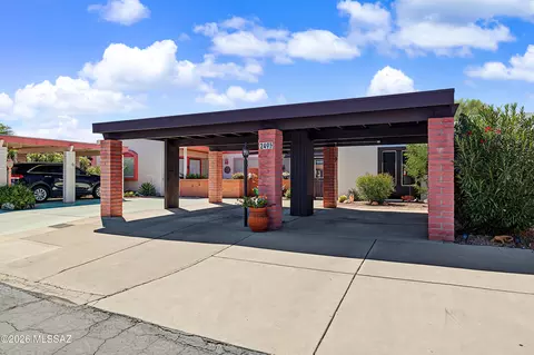 249 N Paseo De Los Conquistadores, Green Valley, AZ 85614