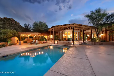 150 Canyon Pass Ct, Rio Rico, AZ 85648