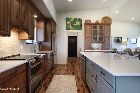 Kitchen - 7601 E Diamondback Rd, Saint David, AZ 85630 photo 3 of 4