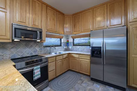 Kitchen - 7601 E Diamondback Rd, Saint David, AZ 85630 photo 4 of 4