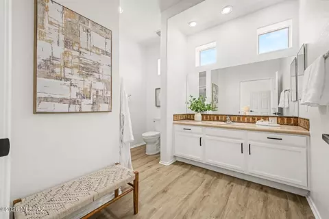 Bath - 13792 E Langtry Ln, Tucson, AZ 85747 photo 1 of 2