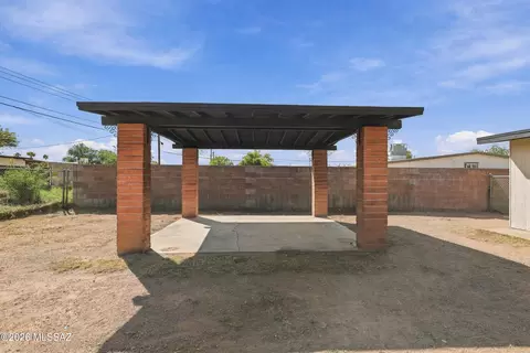 Exterior - 1126 E Macarthur St, Tucson, AZ 85714 photo 3 of 6
