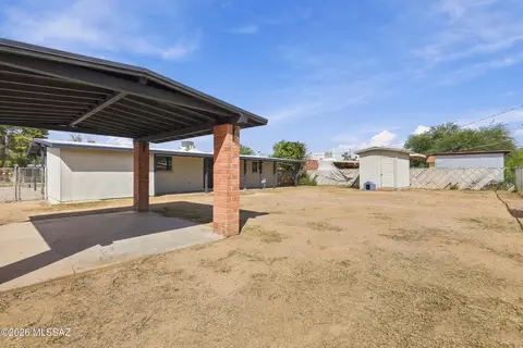 Exterior - 1126 E Macarthur St, Tucson, AZ 85714 photo 4 of 6