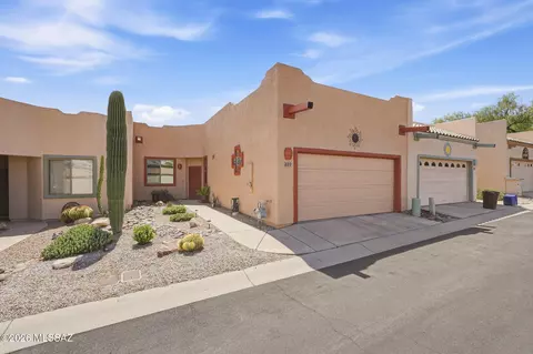 489 W Windham Blvd, Green Valley, AZ 85614