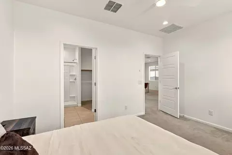 Bedroom - 21978 E Thunderhead Dr, Red Rock, AZ 85145 photo 2 of 8