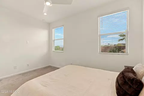 Bedroom - 21978 E Thunderhead Dr, Red Rock, AZ 85145 photo 3 of 8