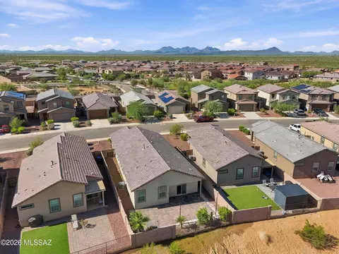 View/Area - 21978 E Thunderhead Dr, Red Rock, AZ 85145 photo 3 of 8