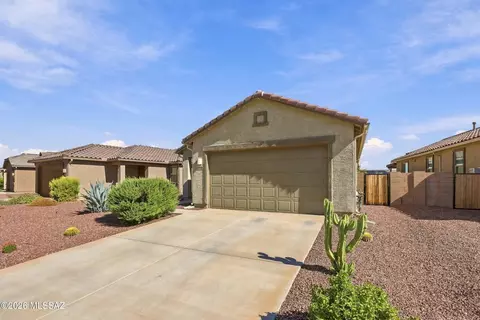 Exterior - 21978 E Thunderhead Dr, Red Rock, AZ 85145 photo 2 of 6
