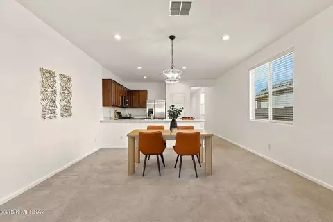Dining - 21978 E Thunderhead Dr, Red Rock, AZ 85145 photo 3 of 3