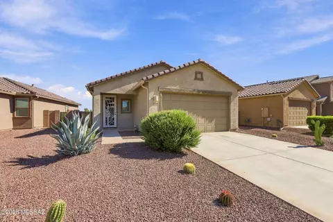 21978 E Thunderhead Dr, Red Rock, AZ 85145
