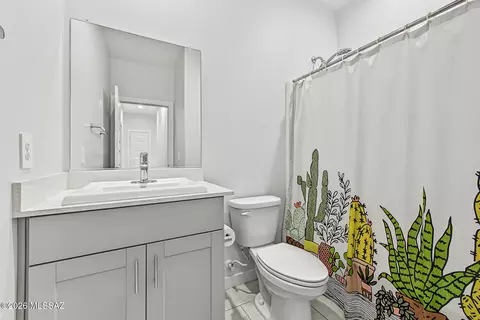 Bath - 12863 E Joffroy Dr, Vail, AZ 85641 photo 1 of 1