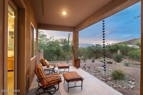 887 S Castar Dr, Tucson, AZ 85745