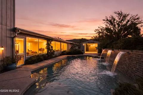 9400 E Summer Trl, Tucson, AZ 85749