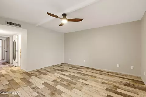 Living - 9400 E Summer Trl, Tucson, AZ 85749 photo 11 of 12