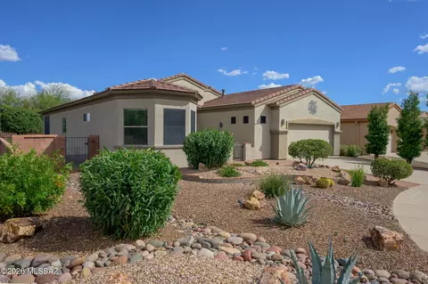 518 N Dossi Pl, Green Valley, AZ 85614